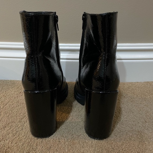 Steve Madden Black Leather Booties - Picture 3 of 7